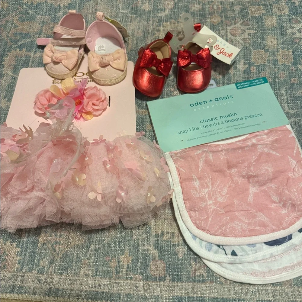 Baby girl accessories and bibs